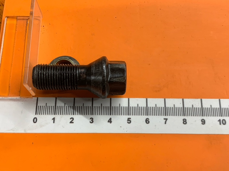 болт колесный, 1710 рублей, Красноярск