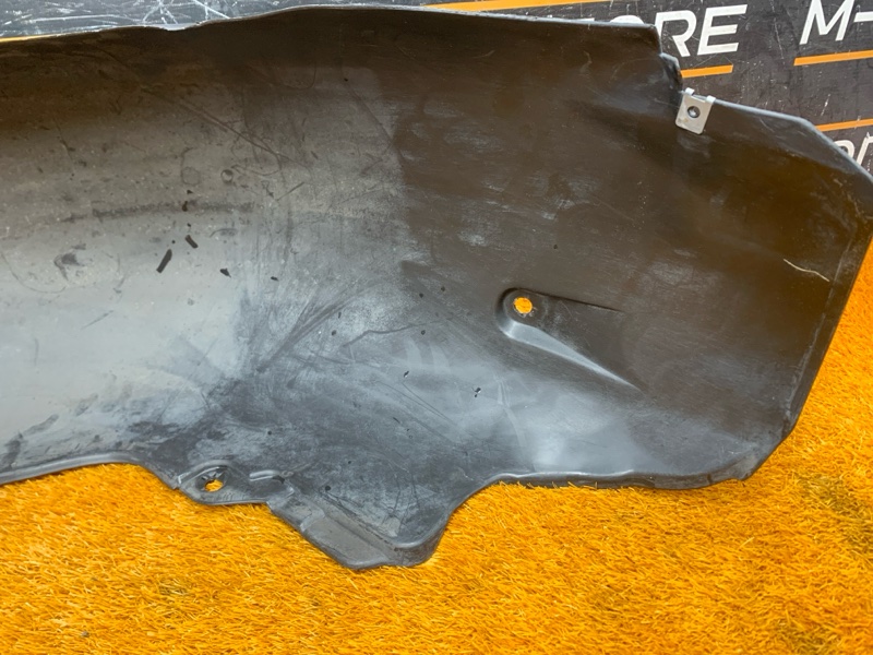 подкрылок, 360 рублей, Красноярск