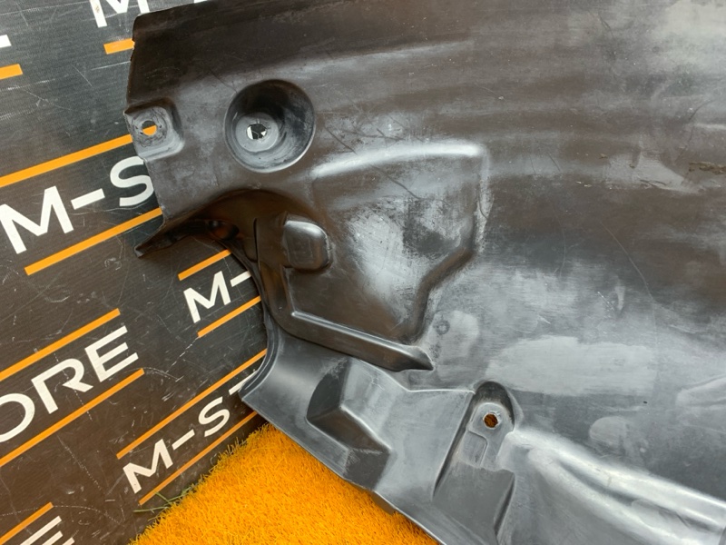 подкрылок, 1200 рублей, Красноярск