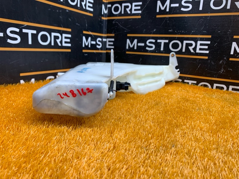 Бачок омывателя, 1000 рублей, Красноярск