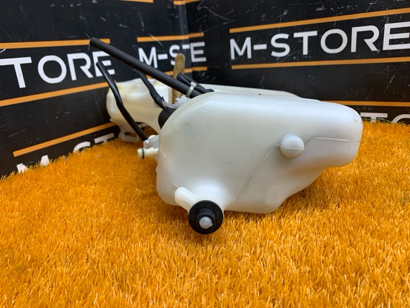 Бачок омывателя, 1290 рублей, Красноярск