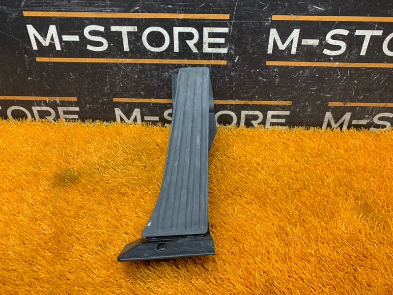 педаль газа, 500 рублей, Красноярск