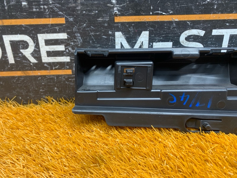 кронштейн порога, 400 рублей, Красноярск