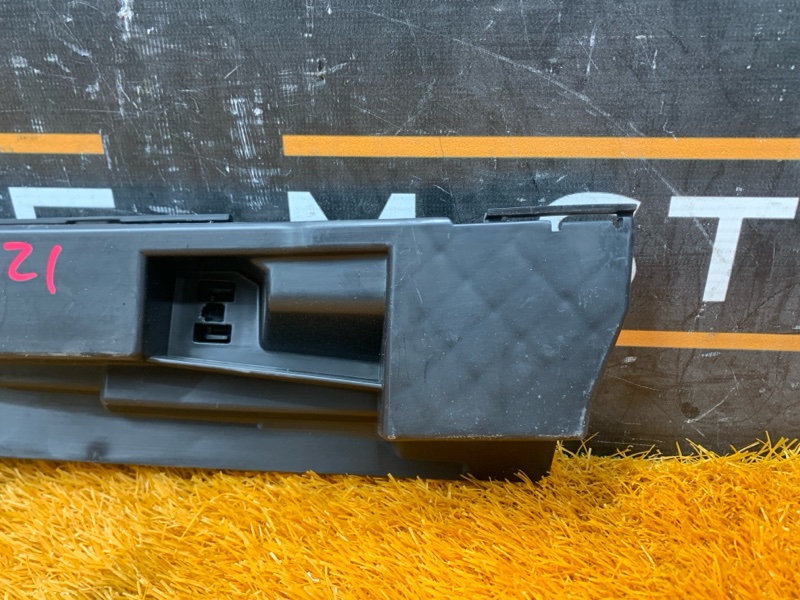 кронштейн порога, 400 рублей, Красноярск