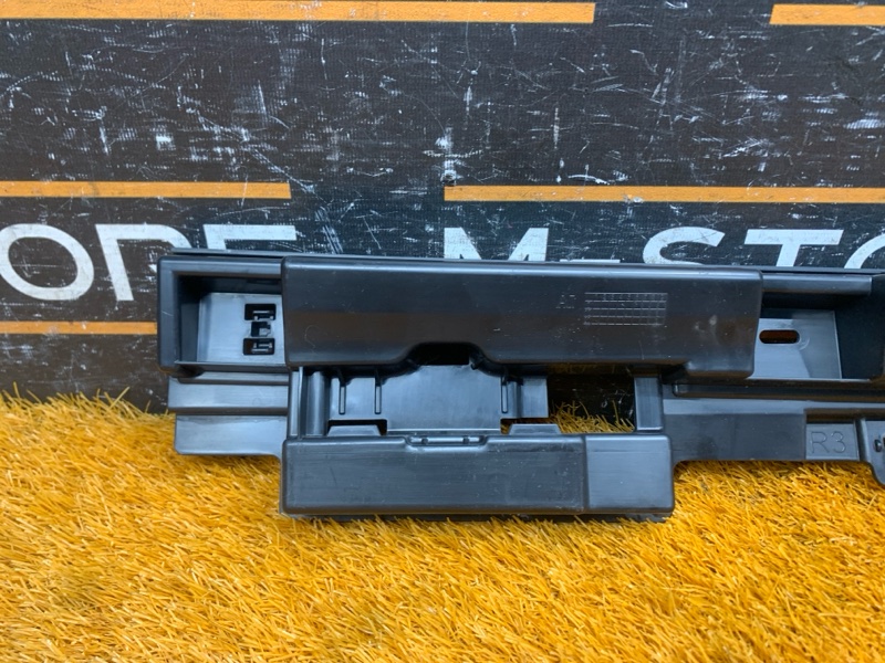 кронштейн порога, 400 рублей, Красноярск