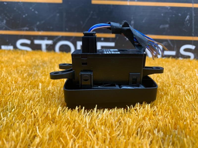 Кнопка стояночного тормоза, 3870 рублей, Красноярск