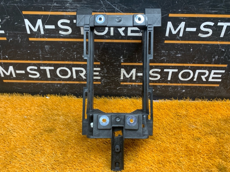 кронштейн центральной консоли, 420 рублей, Красноярск