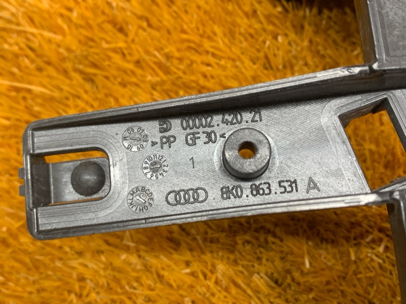 кронштейн центральной консоли, 420 рублей, Красноярск