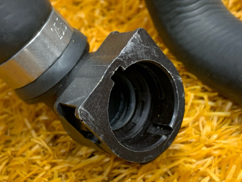 Патрубок системы охлаждения, 300 рублей, Красноярск