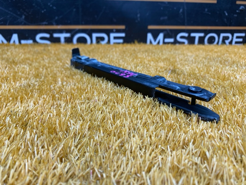 крепление крыла, 2000 рублей, Красноярск