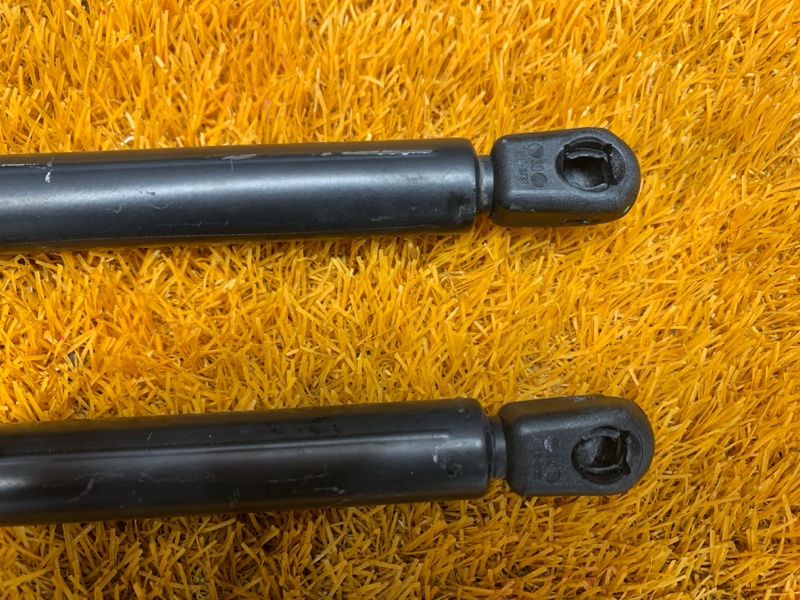 амортизатор капота, 1300 рублей, Красноярск