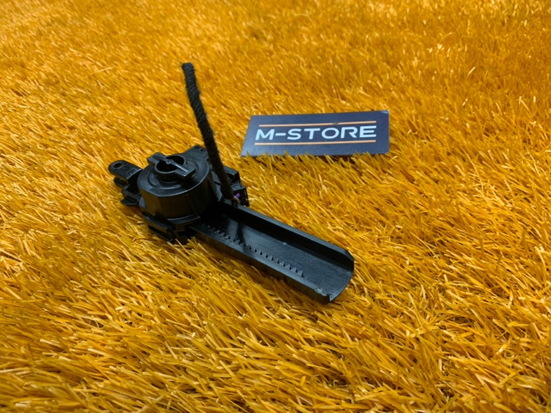 Амортизатор бардачка, 1640 рублей, Красноярск