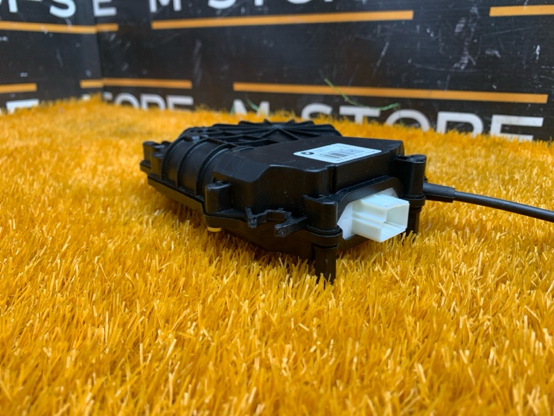 Доводчик крышки багажника, 6860 рублей, Красноярск