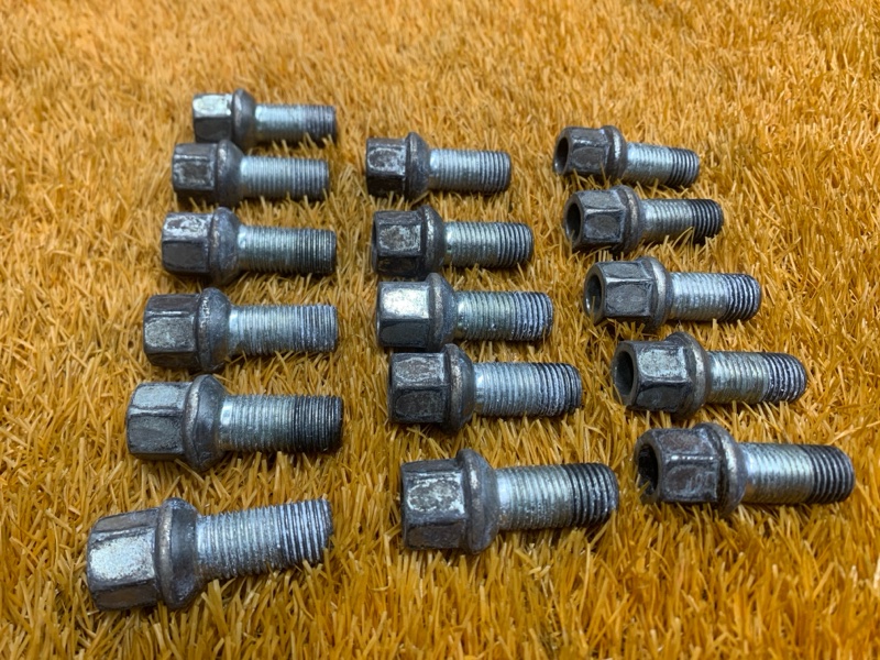 болт колесный, 1430 рублей, Красноярск