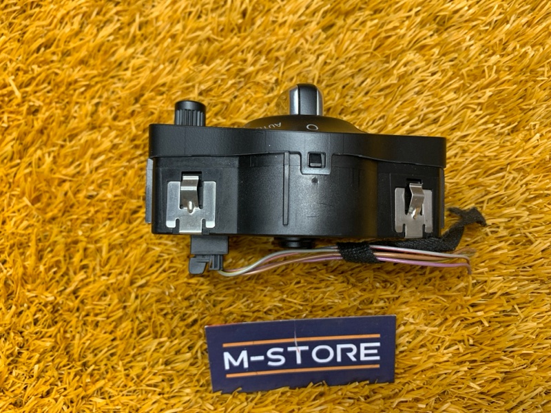 Переключатель света фар, 500 рублей, Красноярск