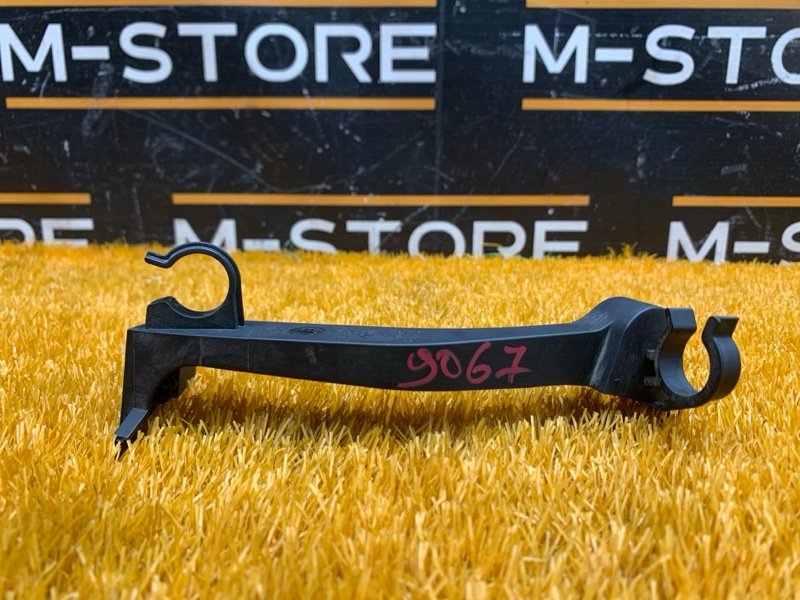 кронштейн, 420 рублей, Красноярск