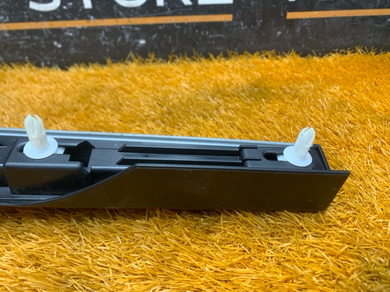 Накладка на порог салона, 440 рублей, Красноярск