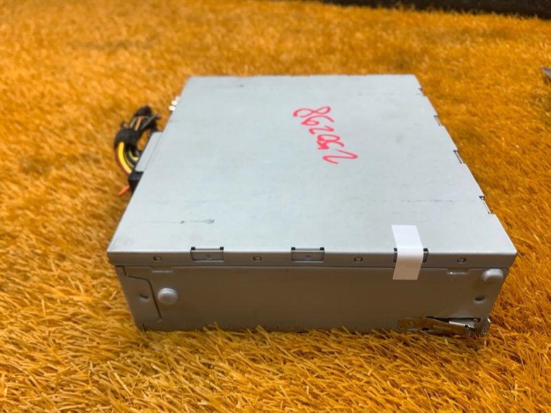 Блок управления магнитолой, 500 рублей, Красноярск