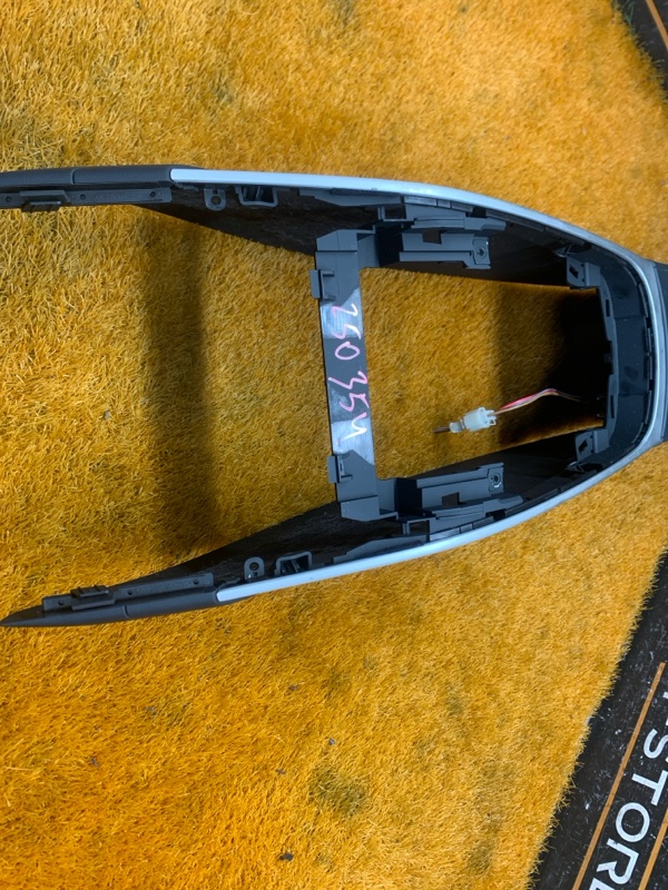 подлокотник, 2500 рублей, Красноярск