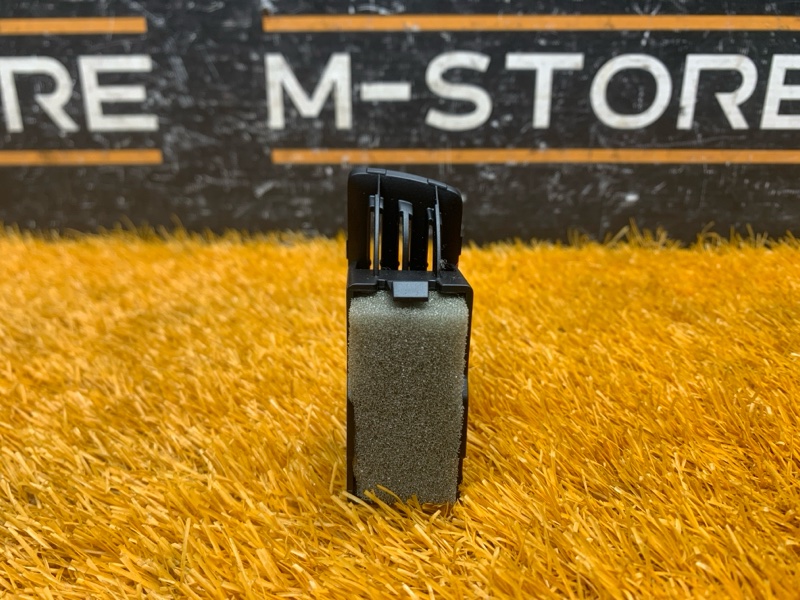 Монетница, 300 рублей, Красноярск