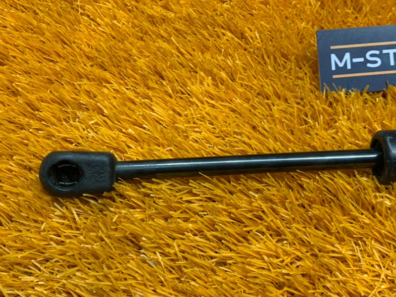 амортизатор капота, 300 рублей, Красноярск