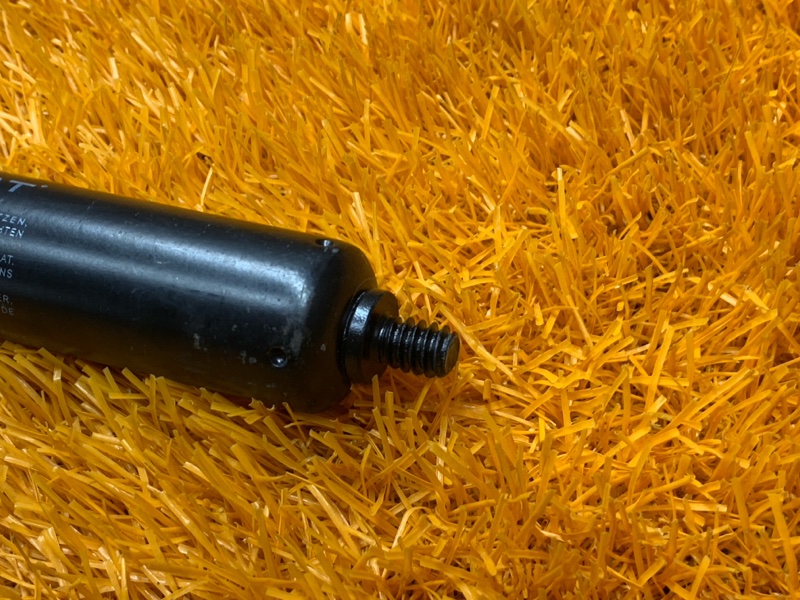 амортизатор капота, 300 рублей, Красноярск