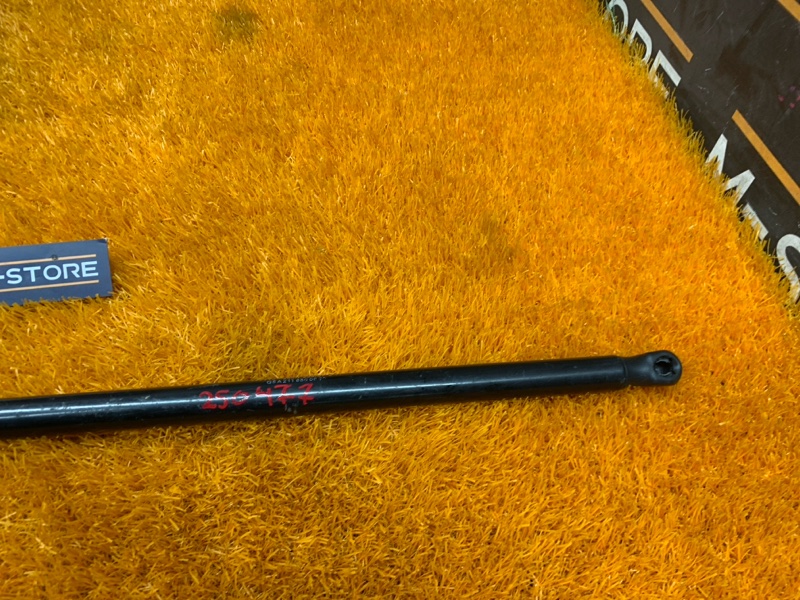 амортизатор капота, 500 рублей, Красноярск