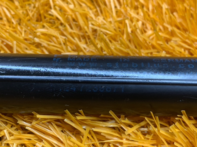 амортизатор багажника, 460 рублей, Красноярск