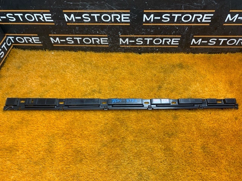 кронштейн порога, 260 рублей, Красноярск