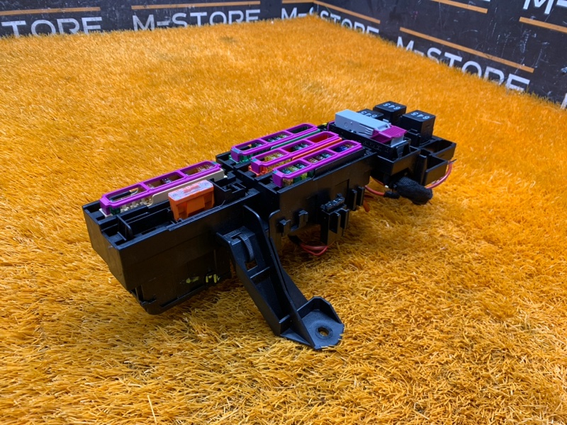 блок предохранителей, 2000 рублей, Красноярск