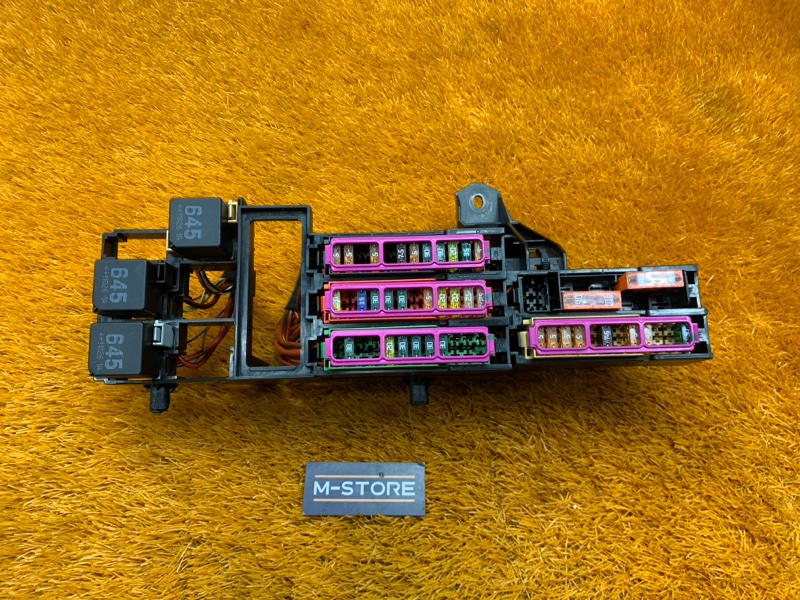 блок предохранителей, 2000 рублей, Красноярск