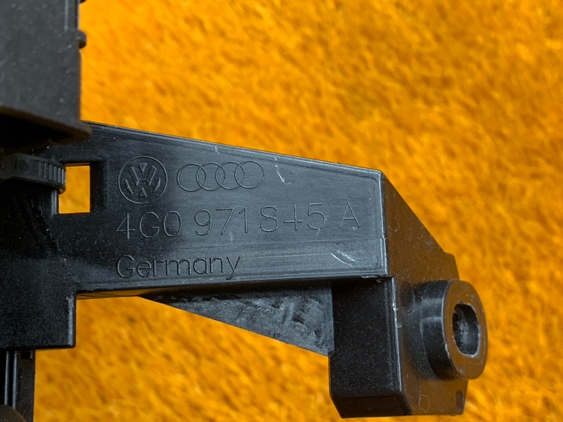 блок предохранителей, 2000 рублей, Красноярск