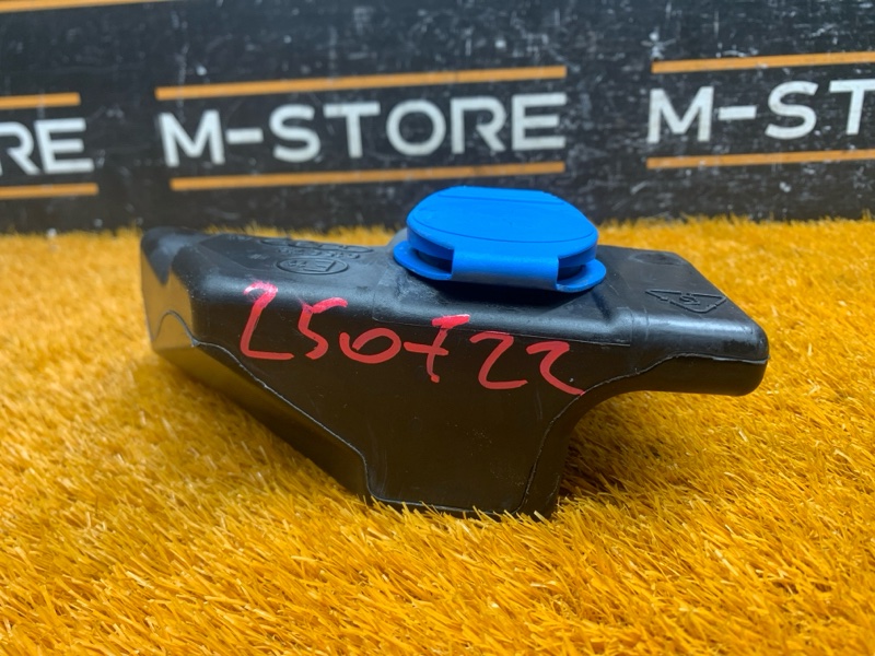 Горловина бачка омывателя, 200 рублей, Красноярск