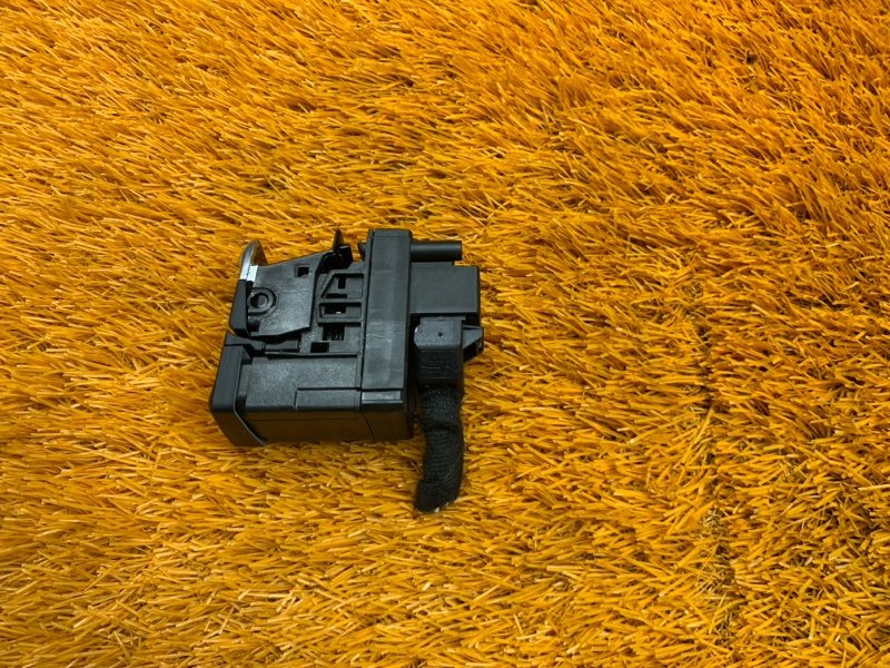 Кнопка стояночного тормоза, 300 рублей, Красноярск