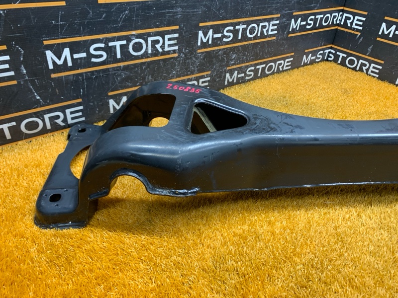 Балка поперечная (подрамник), 300 рублей, Красноярск