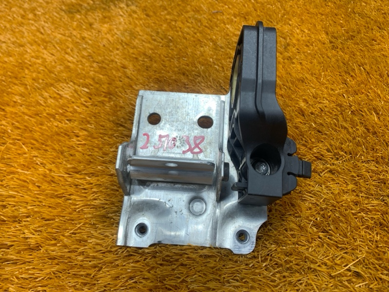 Кронштейн радиатора, 830 рублей, Красноярск