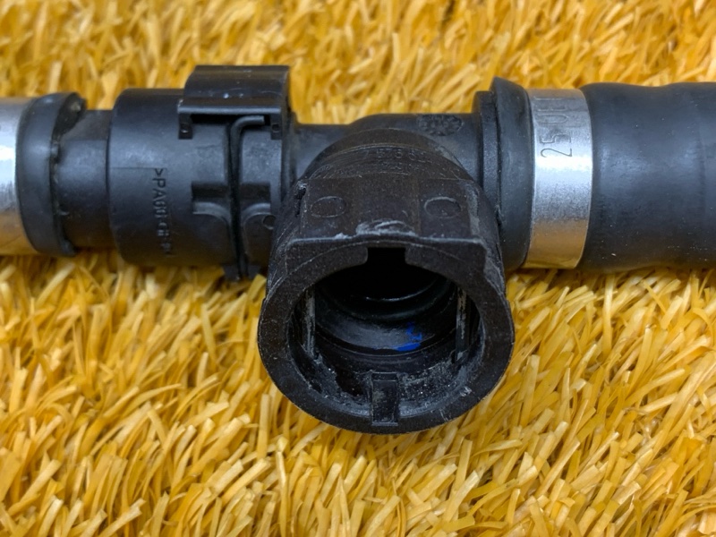 Патрубок системы охлаждения, 1000 рублей, Красноярск