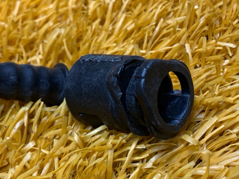 Патрубок системы охлаждения, 1000 рублей, Красноярск