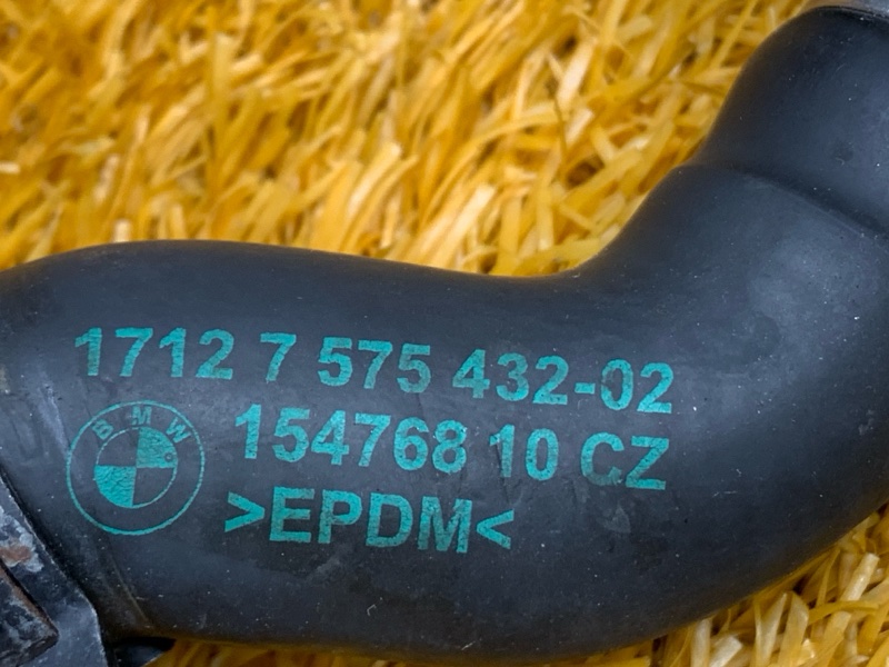 Патрубок системы охлаждения, 1000 рублей, Красноярск