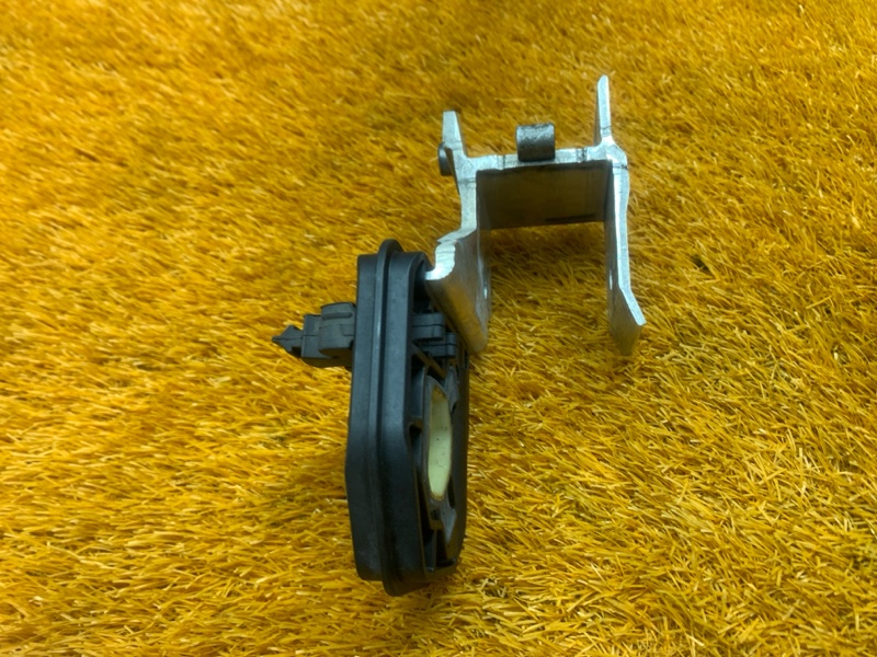 Кронштейн радиатора, 420 рублей, Красноярск