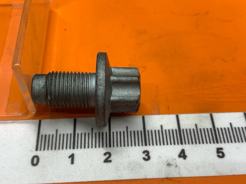 болт гидротрансформатора, 510 рублей, Красноярск