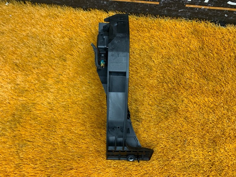 педаль газа, 500 рублей, Красноярск