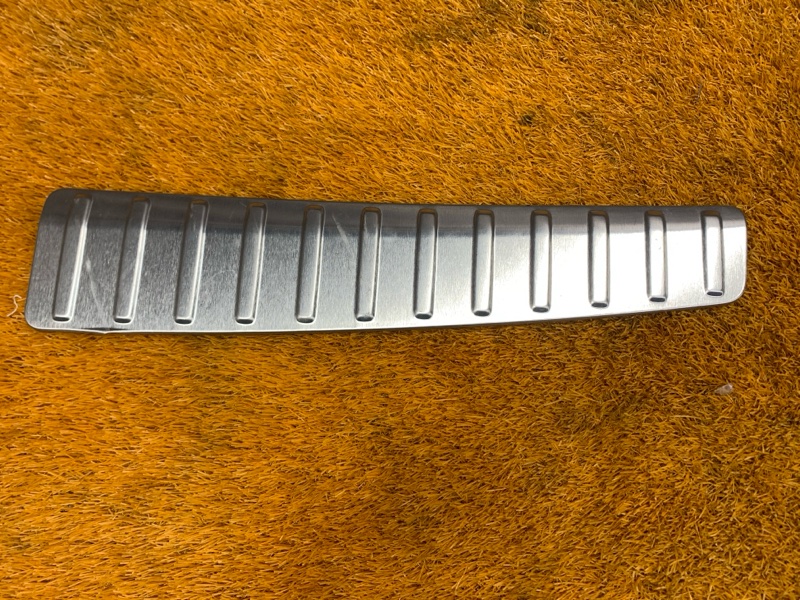 Накладка двери багажника, 2580 рублей, Красноярск