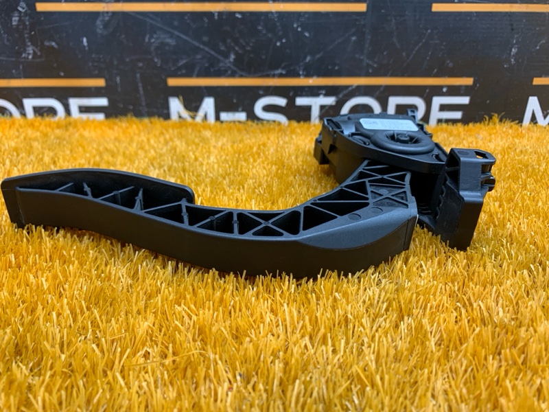 педаль газа, 500 рублей, Красноярск