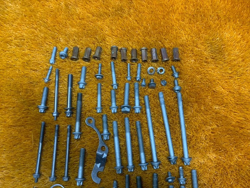 Болты и гайки ДВС, 990 рублей, Красноярск