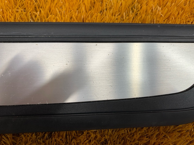 Накладка на порог салона, 500 рублей, Красноярск