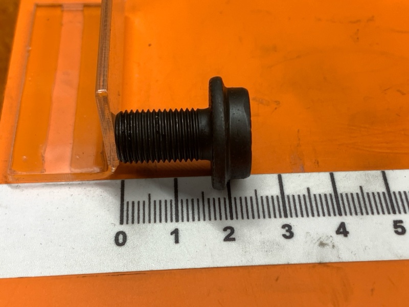 болт гидротрансформатора, 260 рублей, Красноярск