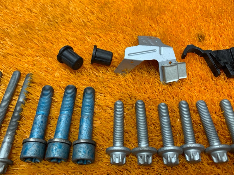 Болты и гайки ДВС, 830 рублей, Красноярск