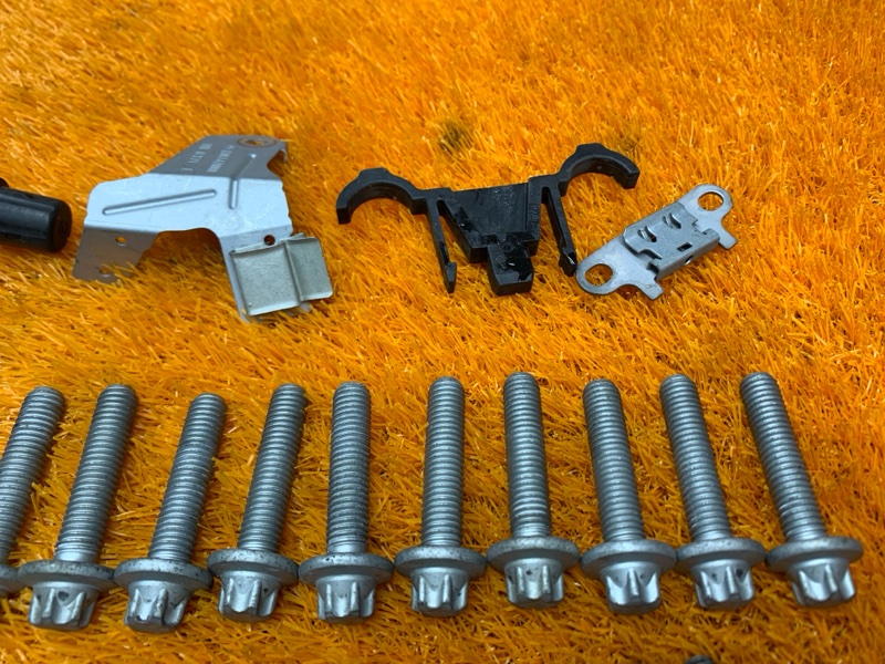 Болты и гайки ДВС, 830 рублей, Красноярск