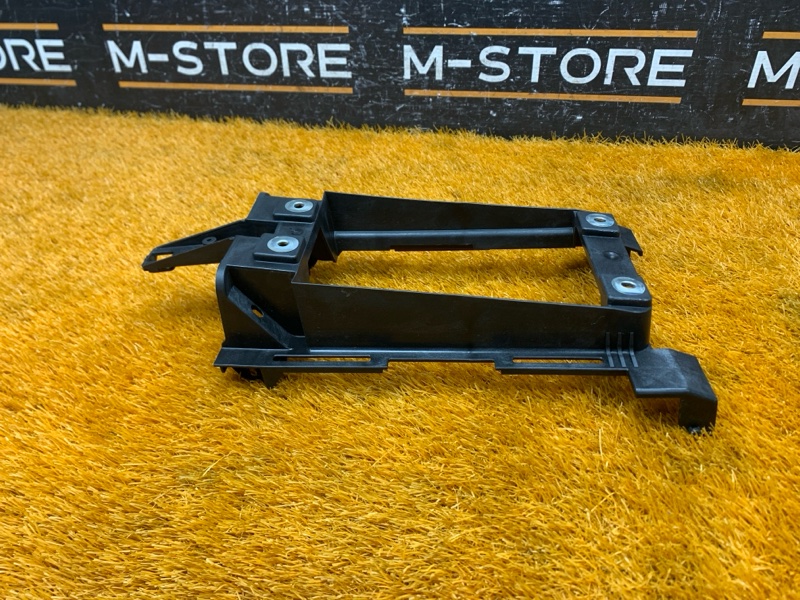 кронштейн центральной консоли, 420 рублей, Красноярск